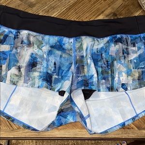 lululemon size 12 speed up shorts with 2.5 inseam